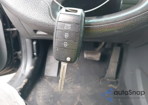 2017 Kia Forte Lx z USA, uszkodzony, nr VIN 3KPFK4A7XHE130815